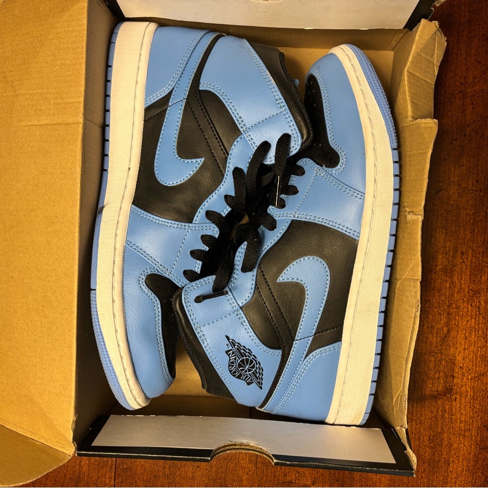 Air Jordan 1 Mid University Blue/Black-White - Picture 2 of 6